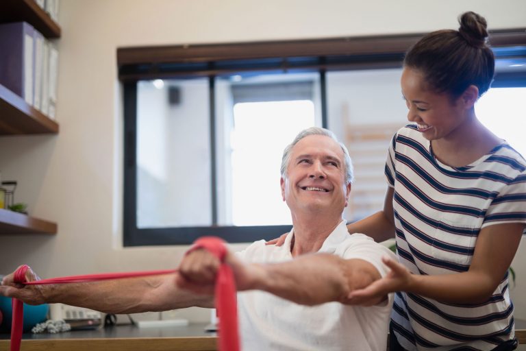 Read more about the article L’exercice est-il sécuritaire si j’ai été ou si je suis infecté par le COVID-19 ?