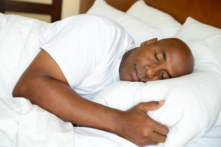 Read more about the article Apnée du sommeil et COVID-19 : Conseils et ressources en période de pandémie