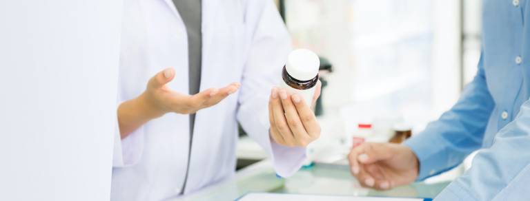 Read more about the article Le rôle des pharmaciens dans la toux chronique